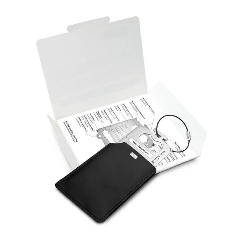 Bagagelabel met multitool als handige reisgenoot