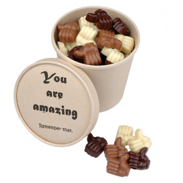 Bio beker met chocolade hartjes of duimpjes