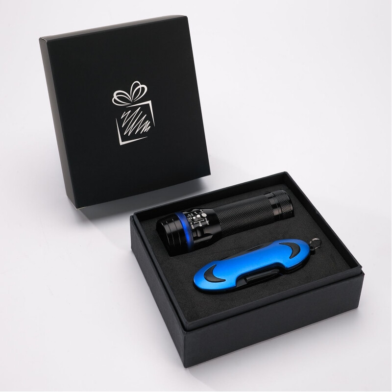 Zakmes & LED zaklamp in geschenkdoosje