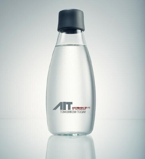 Glazen milieuvriendelijke waterfles