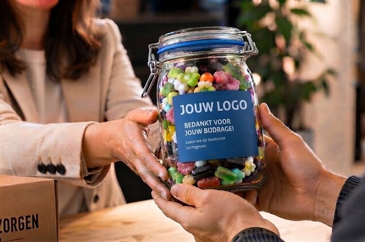 Gevulde snoeppot met eigen logo