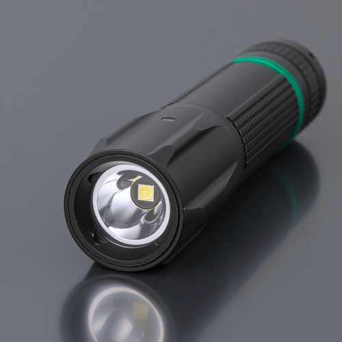 Zakmes & oplaadbare zaklamp in geschenkdoosje